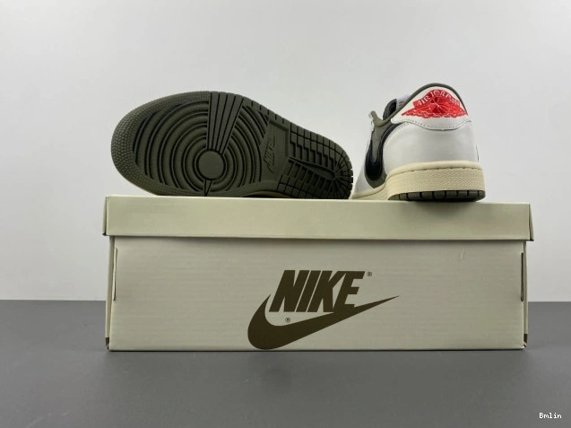 Bmlin Shoes LOW 1 JORDAN SCOTT TRAVIS X OG AIR DM7866-200 OLIVE MEDIUM 0730